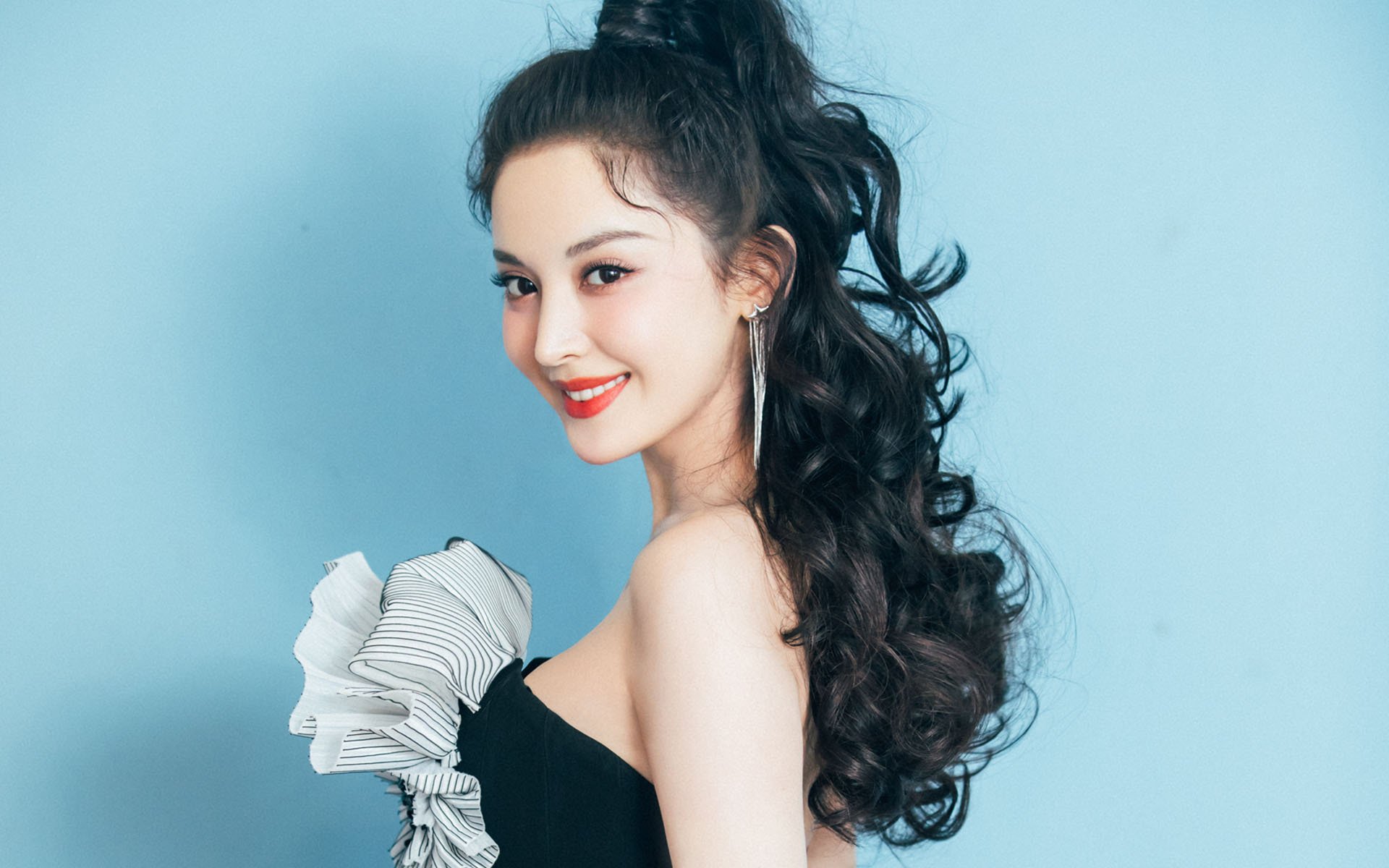号码背后的故事：车手号码的意义，汽车手机号码