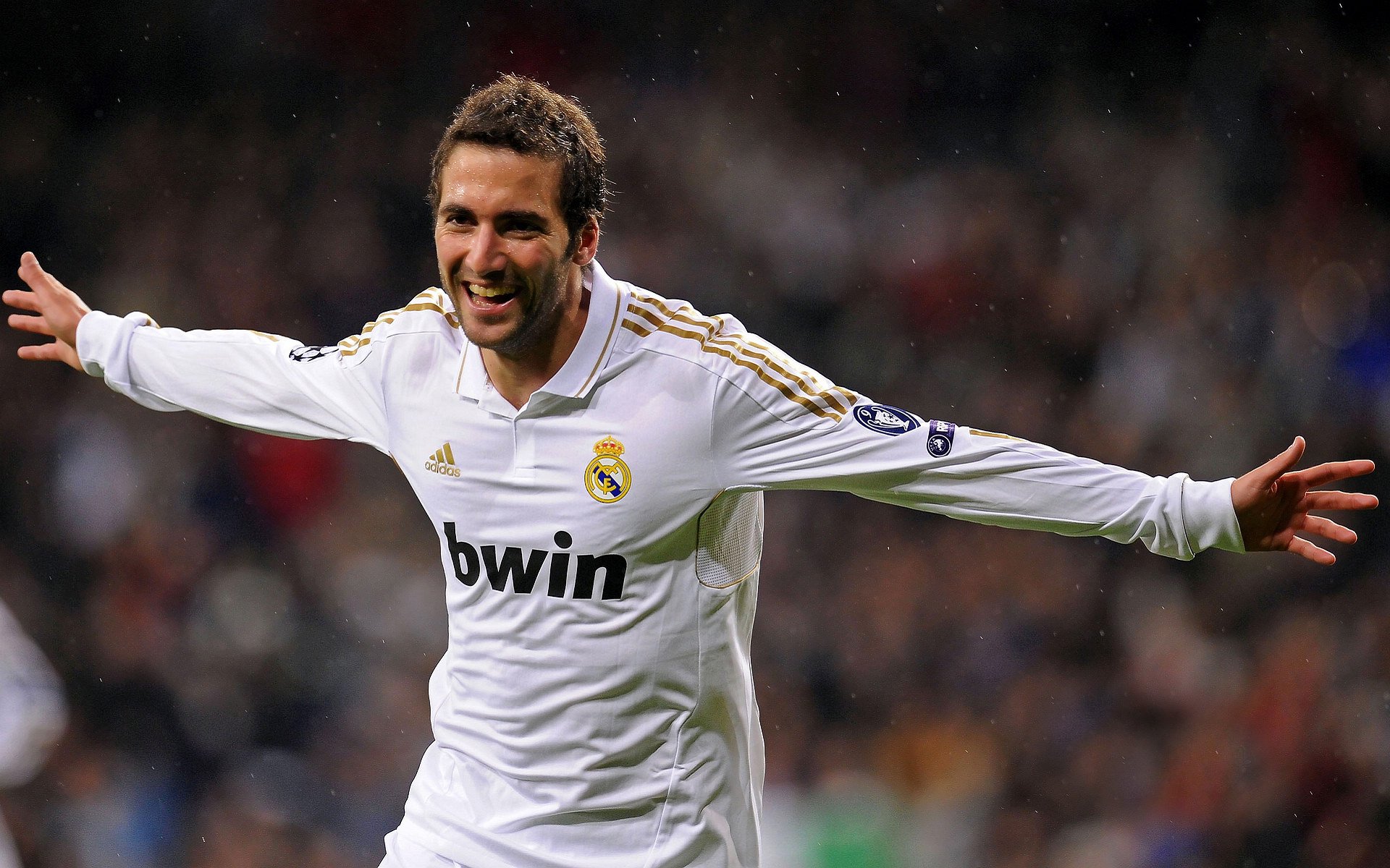 意甲激战不断,超级进球和精彩扑救令人难忘,意甲进球最快